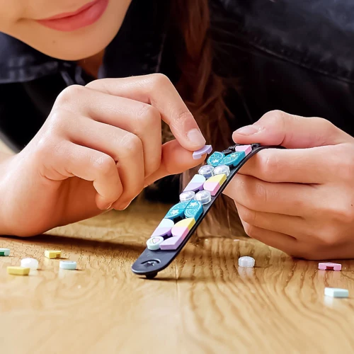 Конструктор LEGO DOTs Браслет Космические чудеса (41903): Серия DOTs