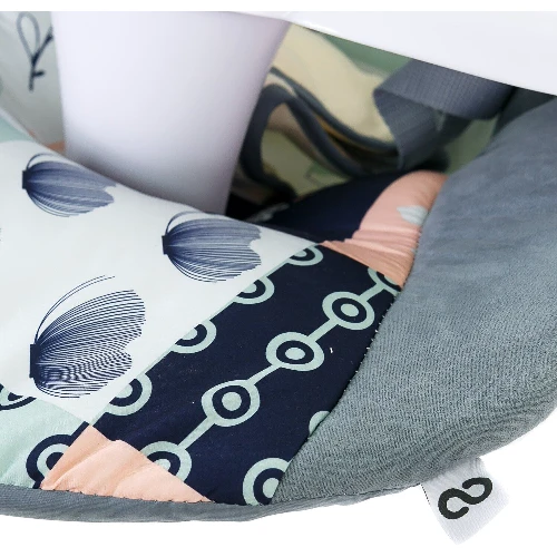 Укачивающий центр Mioobaby Siesta Grey: Дополнительные удобства регулируемая спинка, блок с музыкой, звуковое сопровождение, система складывания, ремни безопасности