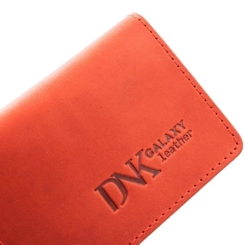 Женская обложка для ID-паспорта DNK Leather красная (DNK-mini-oknoH-colH): Материал Натуральная кожа