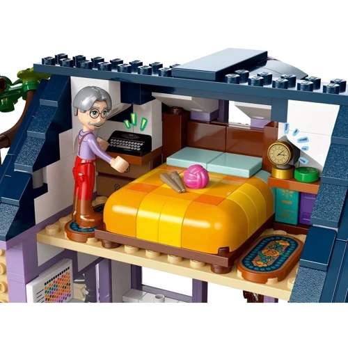 Конструктор LEGO Friends Домик и цветник пчеловодов 1161 деталь (42669) фото 13