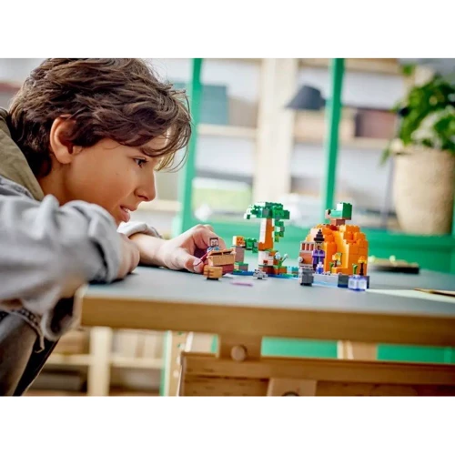 Конструктор LEGO Minecraft Тыквенная ферма 257 деталей (21248) фото 8