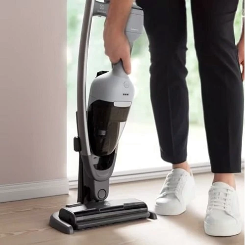 Пылесос Electrolux ES62CB25UG: Емкость пылесборника 0.3 л