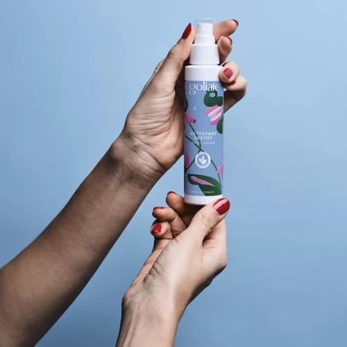 Антибактериальный спрей для игрушек Goliate Nettoyant Sextoy 100 мл, безопасный для тела