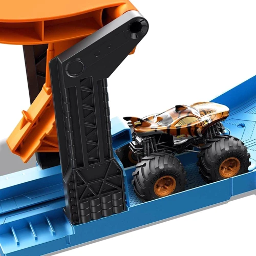 Набор Hot Wheels Monster trucks Трюки в шине (GVK48)