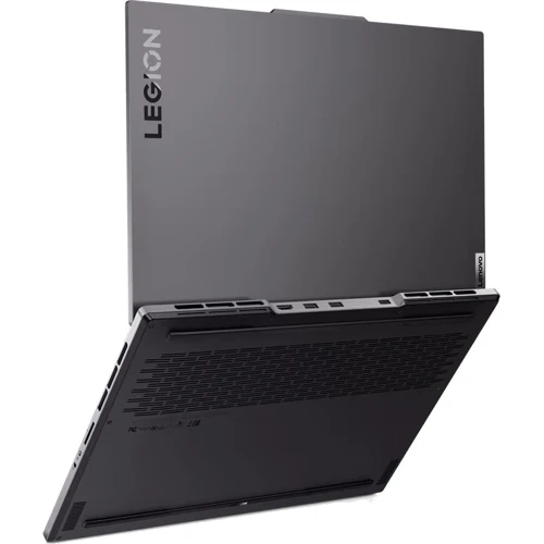 Ноутбук Lenovo Legion Slim 7 (82TF017RUS): Вес 2.05 кг