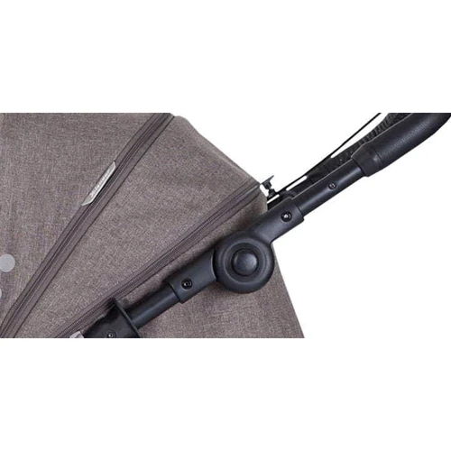 Прогулянкова коляска X-lander X-Run Carbon Black (5907651636464): Матеріал коліс резина (надувные)