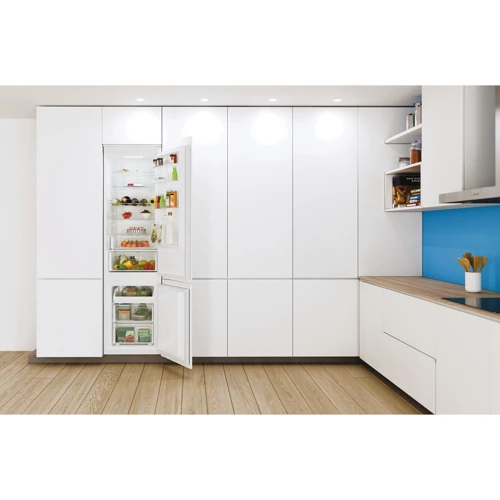 Встраиваемый холодильник Candy CCUBT5519EW: Объем морозильной камеры, л 62