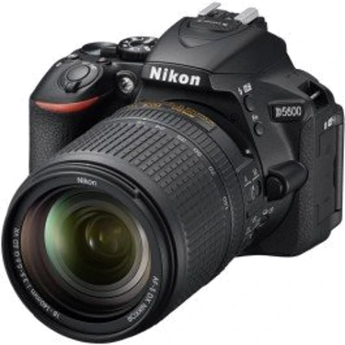 Nikon D5600 kit (18-140mm VR)