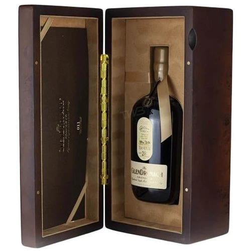 Виски GlenDronach 28yo Grandeur, wooden box 0.7 л (BWW5207): Страна производитель Шотландия
