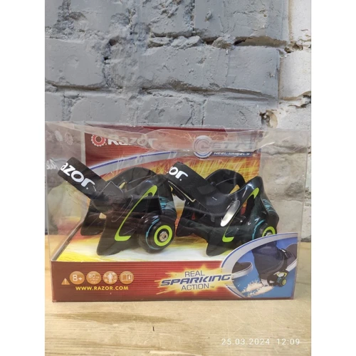 Ролики Razor Jetts Green/Black (Детские ролики)(79012090)Stylus approved: Производитель Razor