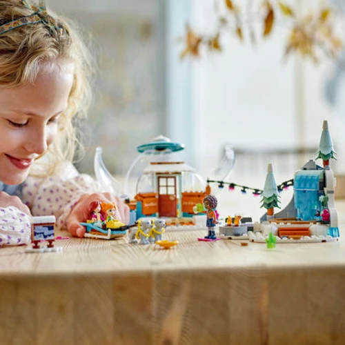 Конструктор LEGO Friends Праздничные приключения в иглу (41760) фото 4