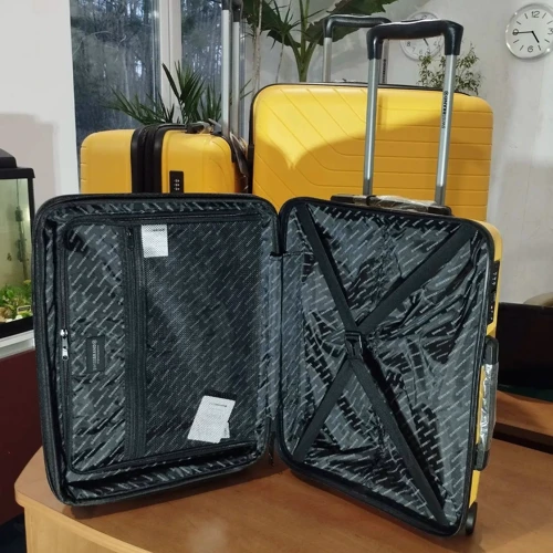 Валіза Swissbrand Eden (M) Yellow (SWB_LHEDE002M): Стать Унисекс