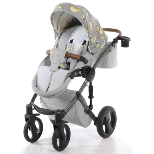 Универсальная коляска 2 в 1 Junama Madena Limited Edition Skylark: Ширина шасси 63 см