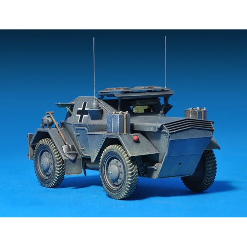 Сборная модель MiniArt MA35074 ДИНГО Мк.2 Бронеавтомобиль с экипажем Pz.Kmpf. Mk.I 202(e): Масштаб 1:35