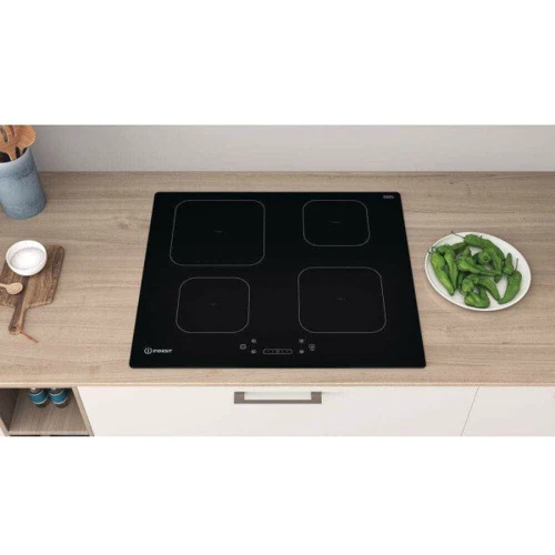 Варочная поверхность электрическая Indesit IS83Q60NE: Рабочая поверхность стеклокерамика