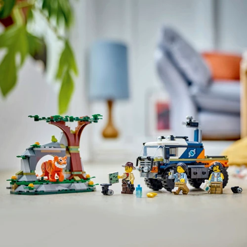 Конструктор LEGO City Внедорожник для исследования джунглей (60426) фото 4