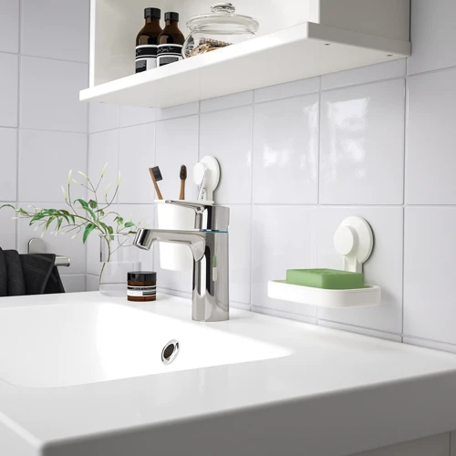 Держатель для зубной щетки с присоской ІКЕА TISKEN (80381294)