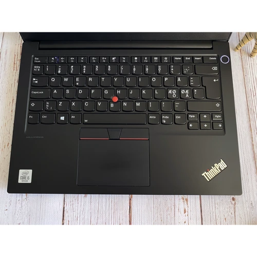 Ноутбук Lenovo ThinkPad E14 Stylus Approved (А) фото 15