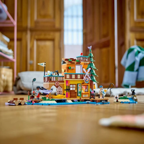Конструктор LEGO Friends Водні види спорту у таборі пригод 628 деталей (42626): Кількість деталей, шт. 628