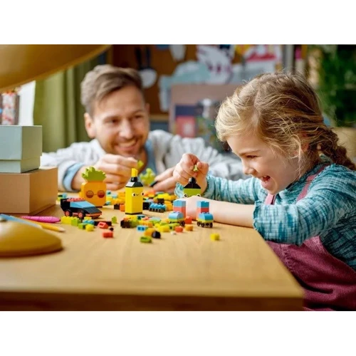 Конструктор LEGO Classic Творческое неоновое веселье 333 детали (11027) фото 10