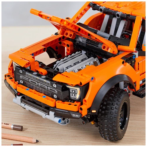 LEGO Technic Ford F-150 Raptor (42126) фото 5