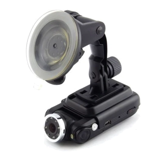 Atlas CarCam K9000: Оснащение аккумулятор, дисплей, инфракрасная подсветка (ночная сьемка), микрофон, печать даты и времени на вид