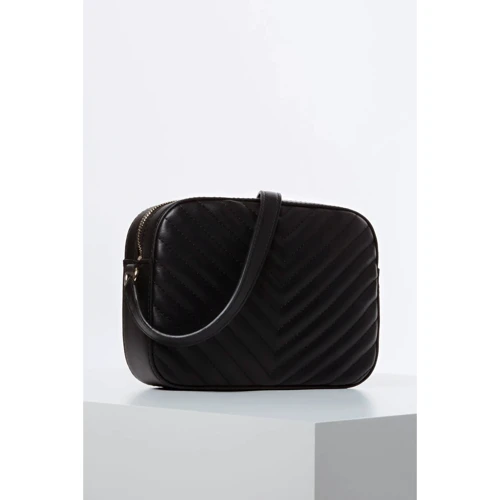 Жіноча сумка крос боді Guess Kamryn Crossbody Top Zip чорна (HWBQ6691120-BLA): Країна виробник В'єтнам