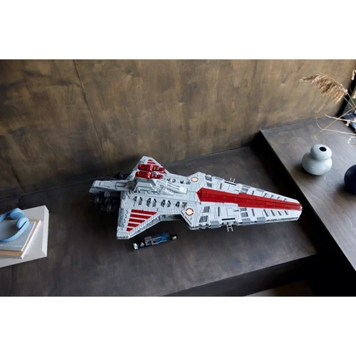 Конструктор LEGO Venator-Class Republic Attack Cruiser Ударний крейсер типу Венатор (75367) фото 11