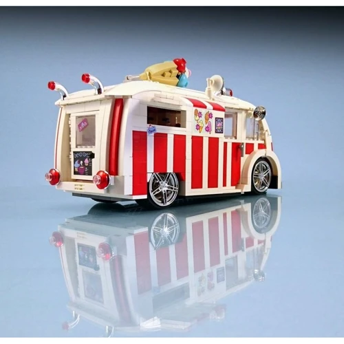 Конструктор XINGBAO XB-08004 MOC Фургон с мороженым, 1000 элемента