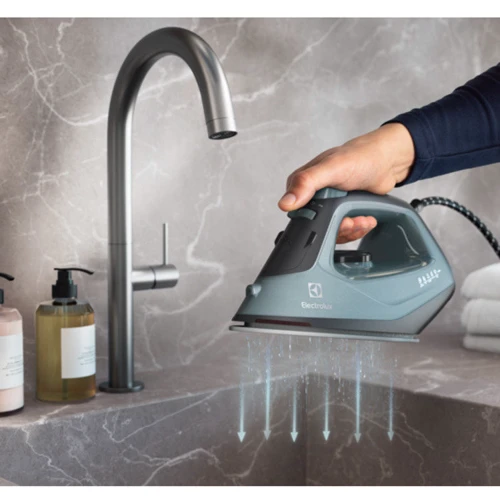 Утюг Electrolux E5SI2-6OG: Материал подошвы Glissium 80