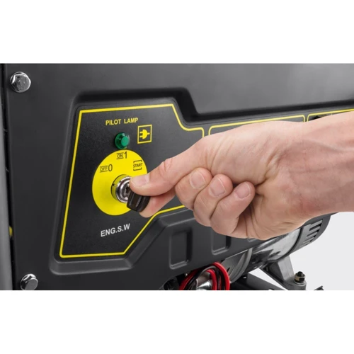 Бензиновый генератор Karcher PGG 8/3 (1.042-209.0): Количество фаз 1/3