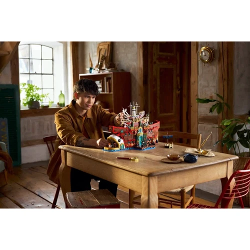 Конструктор LEGO ONE PIECE Плавучий ресторан «Барати» (75640)