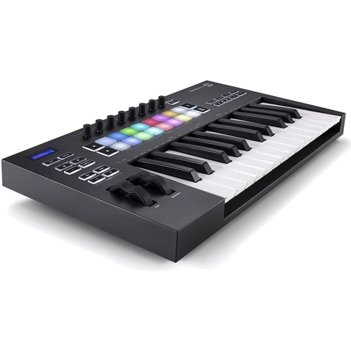 MIDI клавиатура Novation LaunchKey 25 MK3: Механика Динамическая