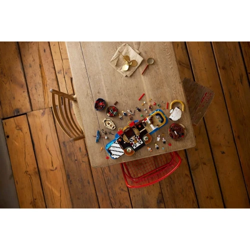 Конструктор LEGO ONE PIECE Плавучий ресторан «Барати» (75640)