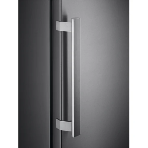 Холодильник Electrolux LRC5ME38X2: Объем холодильной камеры, л 358 + ну