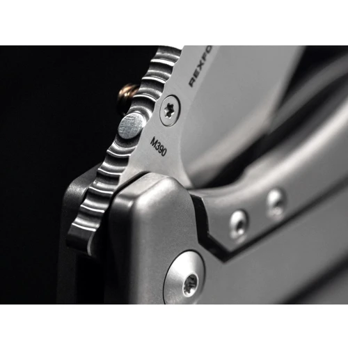 Нож Boker Plus Collection 2021 (2373-09-15): Система открывания одной рукой Нет