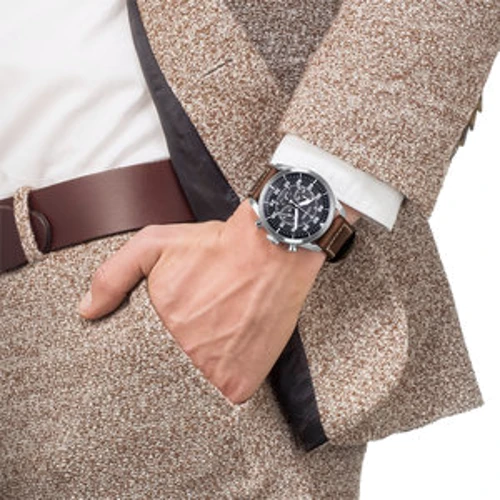 Наручний годинник Citizen CA4210-16E: Механізм Кварцевый