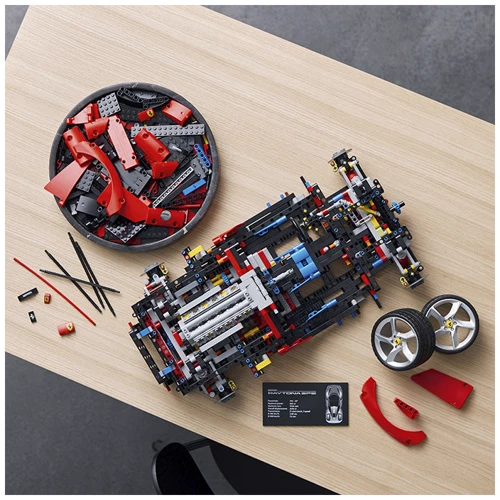 Конструктор LEGO Technic Ferrari Daytona SP3 (42143) фото 8