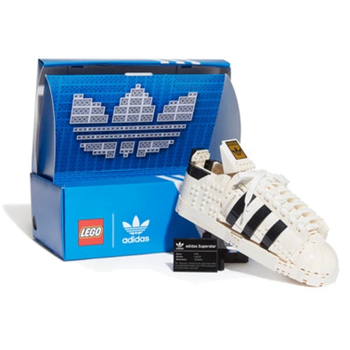 Конструктор LEGO Adidas Originals Superstar (10282)