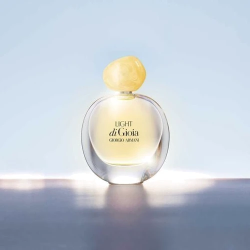 Парфумована вода Giorgio Armani Light Di Gioia 30 ml: Аромат Мускусний, квітковий, деревне