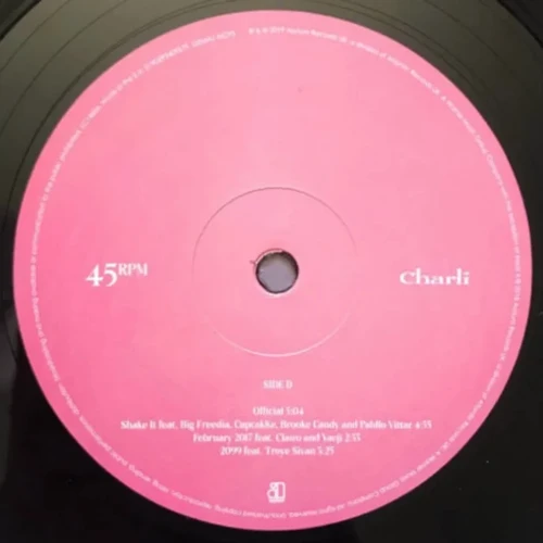 LP2 I-DI Charli Xcx: Charli (LP0123) фото 4