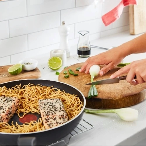Сковорода Tefal Generous Cook ВОК с крышкой 28 см (C2771953_SET): Дополнительно Ручка с отверстием для подвешивания, Мытье в посудомоечной машине, Индикатор нагрева