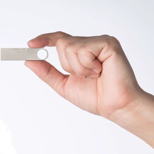 USB-флешка Kingston 128GB DataTraveler SE9H G2 USB 3.0 Silver (DTSE9G2/128GB): Стандарт USB USB 3.0