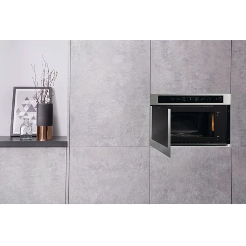 Встраиваемая микроволновая печь Hotpoint-Ariston MN 413 IX HA: Внутренний объем 22 л