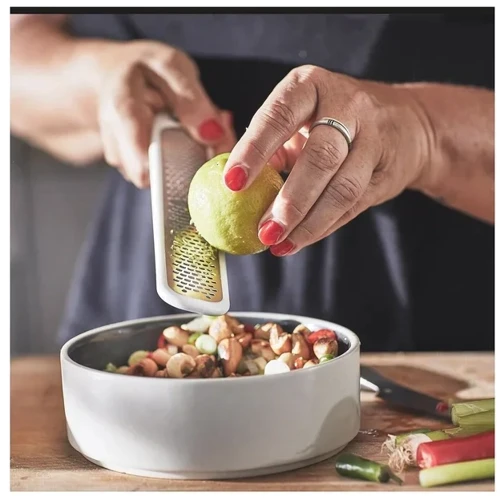 Терка ручная ІКЕА UPPFYLLD кремовый (00521934)