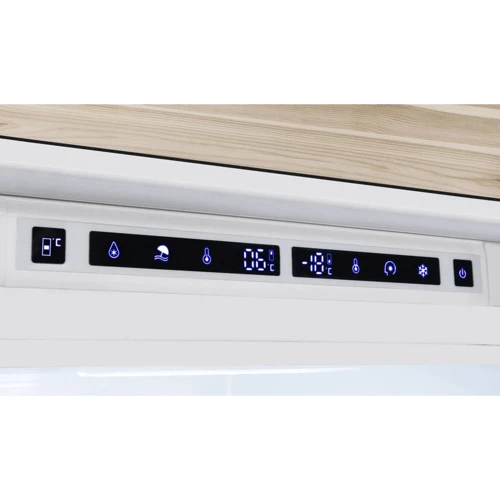 Встраиваемый холодильник Amica BK3235.4DFOM: Количество компрессоров 1