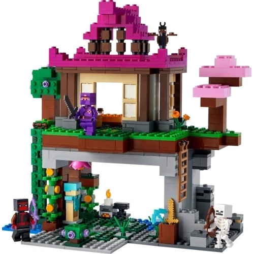 Конструктор LEGO Minecraft Майданчик для тренувань 534 деталей (21183): Серія MINECRAFT