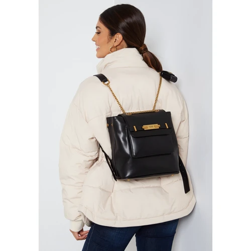 Женский рюкзак Guess Bea Backpack черный (HWVB8132320-BLA): Застежка Магнитная