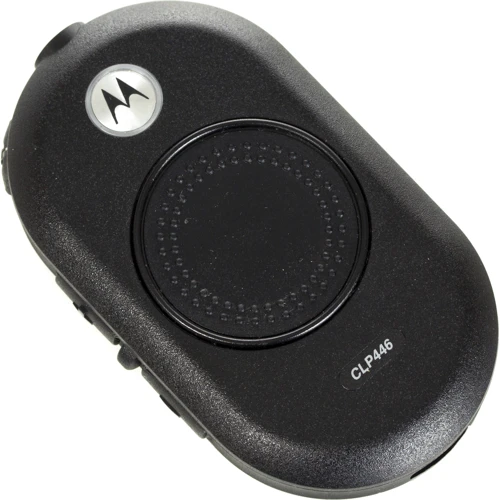 Рация носимая Motorola CLP446: Вид носимая