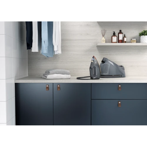 Парогенератор Electrolux E8ST1-8EGM: Потужність, Вт 2400